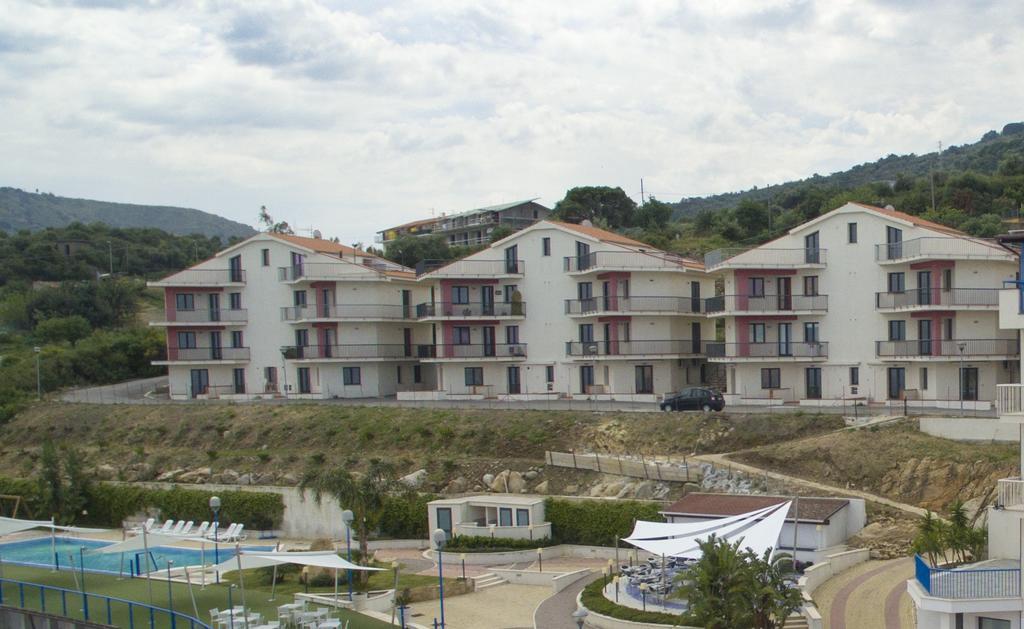 Tus'Hotel Apartments Tusa Buitenkant foto